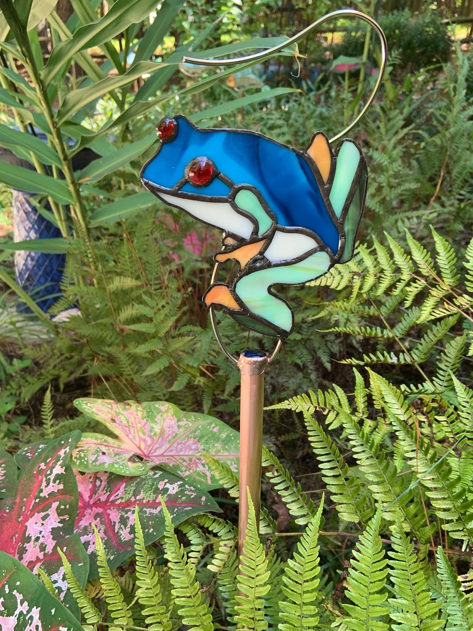 Blue frog garden stake — original photograph